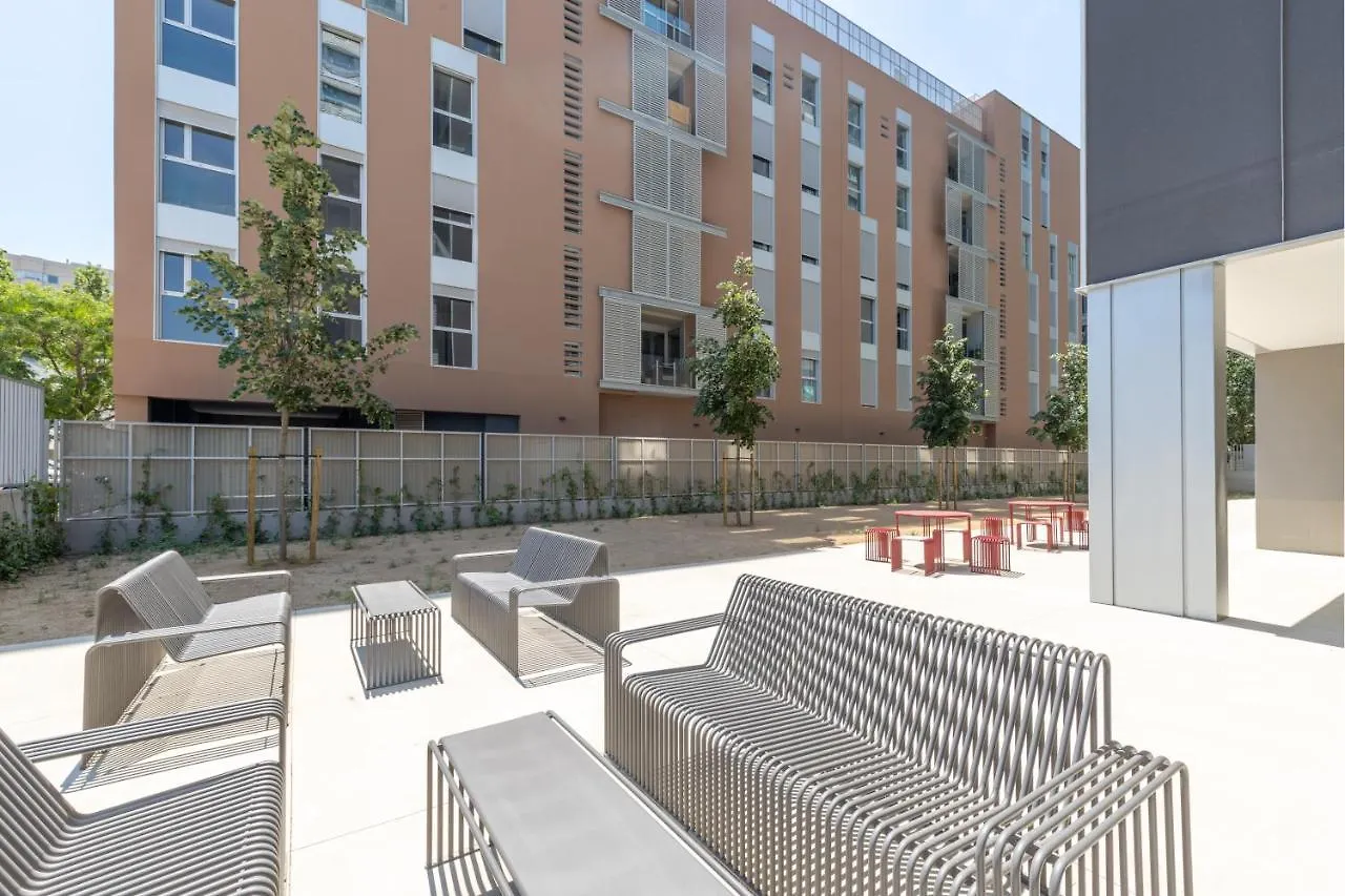 Micampus Barcelona Student Residence Апартаменты